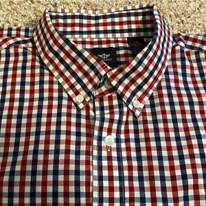 Men’s size Large Levi Dockers Red/Blue plaid long sleeve shirt Smart